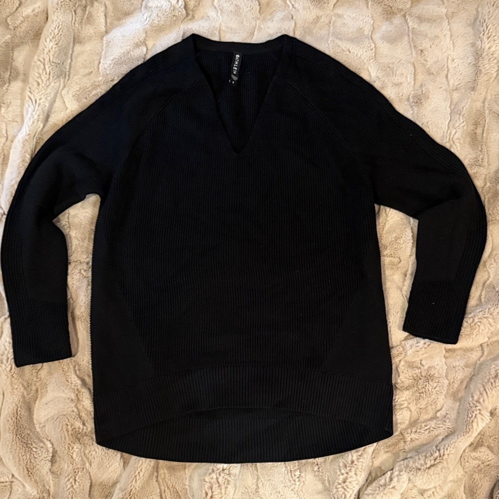 Athleta Women's Classy Black V-Neck Sweater - Legging Friendly!